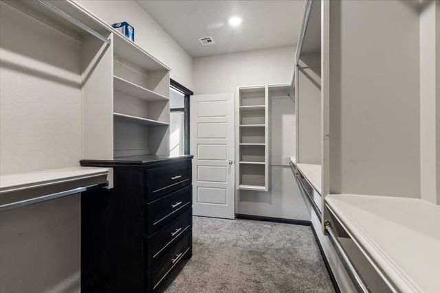 7655 Northgate Dr, Elgin, OK 73538