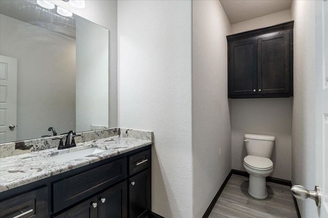 7655 Northgate Dr, Elgin, OK 73538