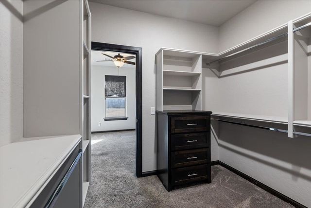 7655 Northgate Dr, Elgin, OK 73538