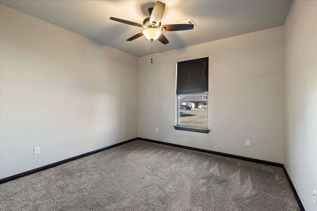 7655 Northgate Dr, Elgin, OK 73538