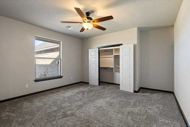 7655 Northgate Dr, Elgin, OK 73538