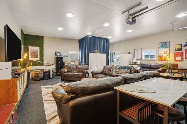 18412 148th Avenue, Spring Lake, MI 49456