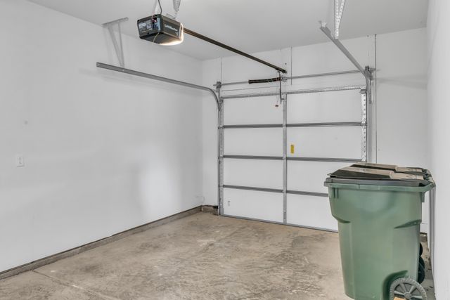 433 Deveron Dr, Gallatin, TN 37066