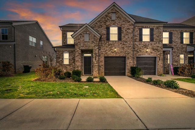 433 Deveron Dr, Gallatin, TN 37066