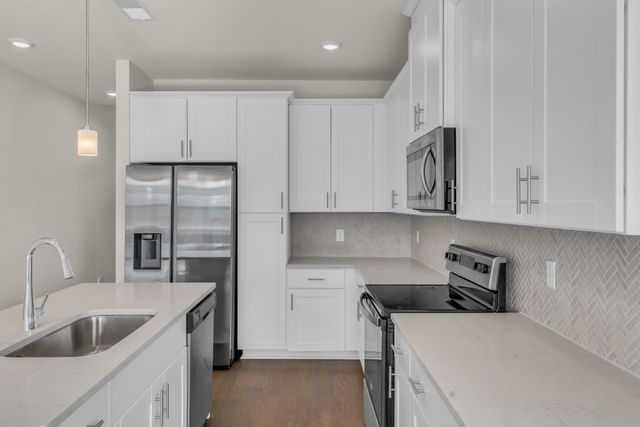 433 Deveron Dr, Gallatin, TN 37066