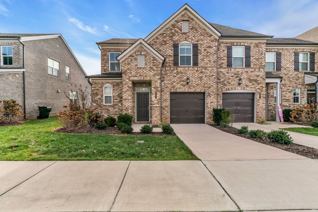 433 Deveron Dr, Gallatin, TN 37066