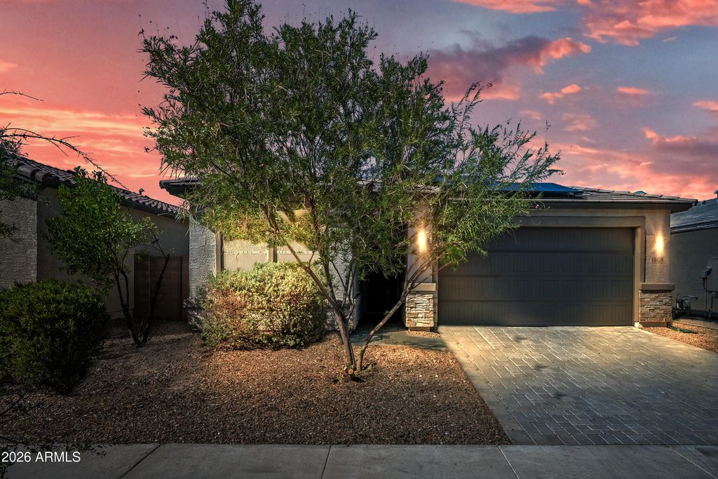 18428 W EWERS Drive, Surprise, AZ 85374 — photo 2