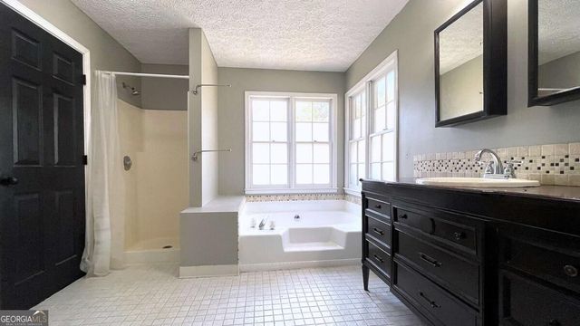 104 Paces Lakes Ridge, Dallas, GA 30157