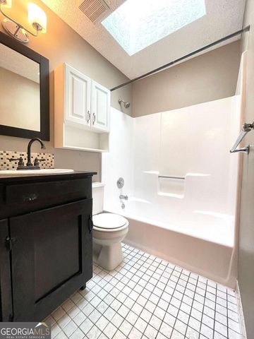 104 Paces Lakes Ridge, Dallas, GA 30157