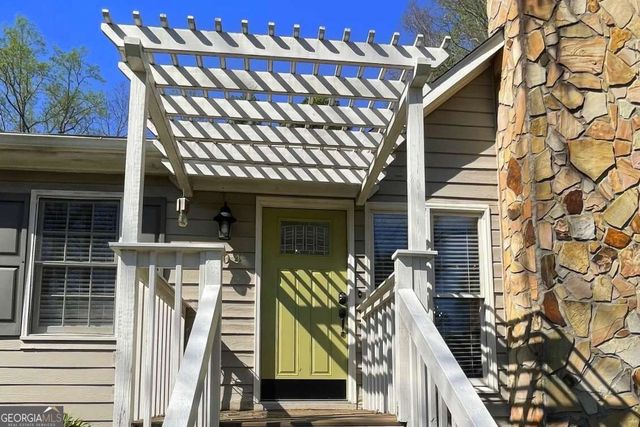 104 Paces Lakes Ridge, Dallas, GA 30157