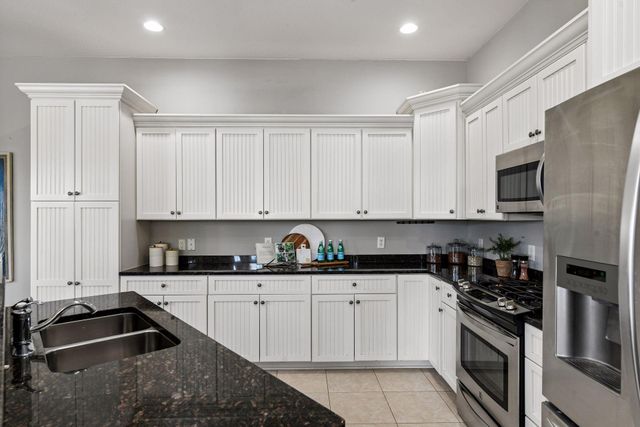 4660 Island View Drive, Mound, MN 55364