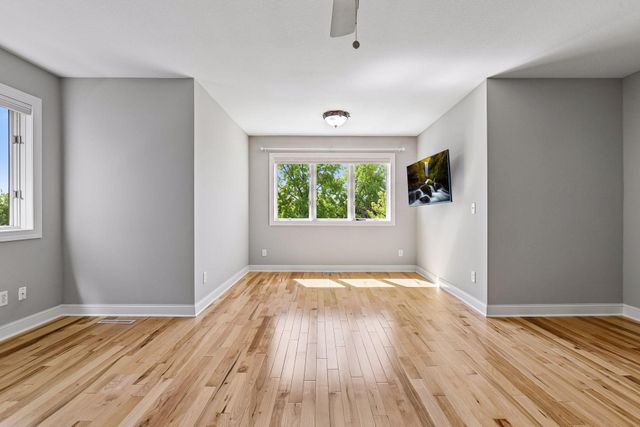 4660 Island View Drive, Mound, MN 55364