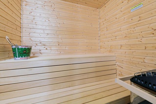 4660 Island View Drive, Mound, MN 55364