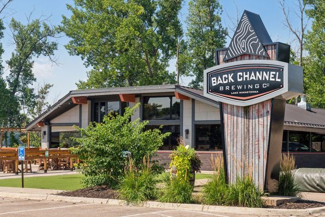 4660 Island View Drive, Mound, MN 55364