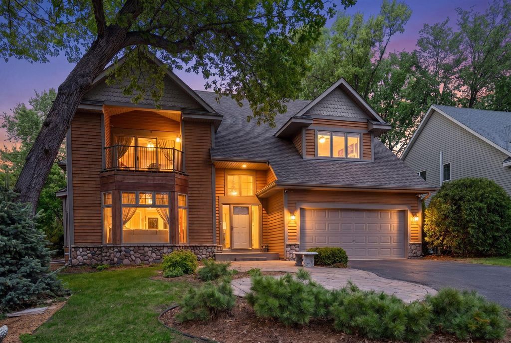 4660 Island View Drive, Mound, MN 55364