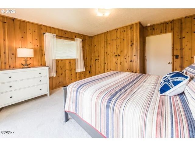 1740 Ne 16TH St, Lincoln City, OR 97367