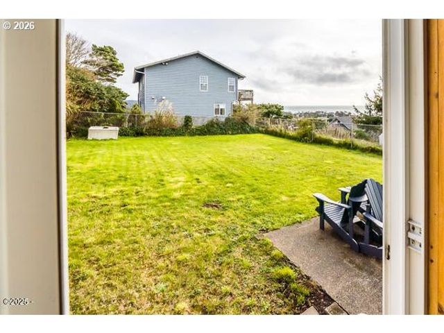 1740 Ne 16TH St, Lincoln City, OR 97367