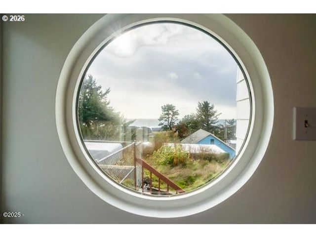 1740 Ne 16TH St, Lincoln City, OR 97367