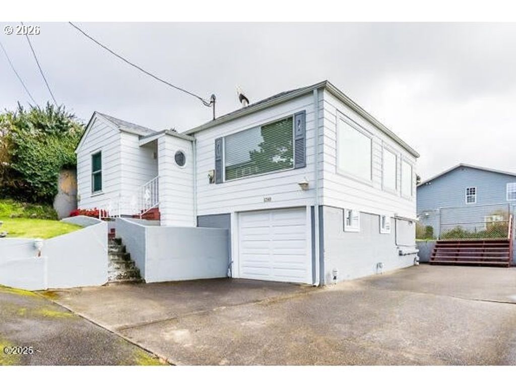 1740 Ne 16TH St, Lincoln City, OR 97367