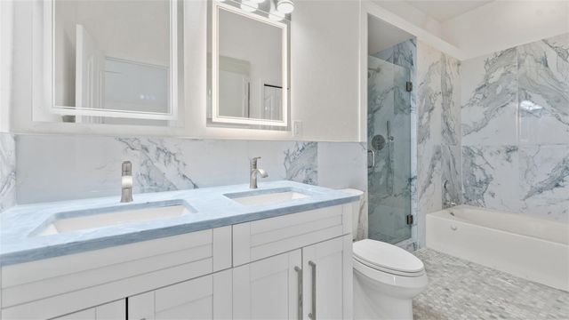 11708 CARROLLWOOD COVE DRIVE, Tampa, FL 33624