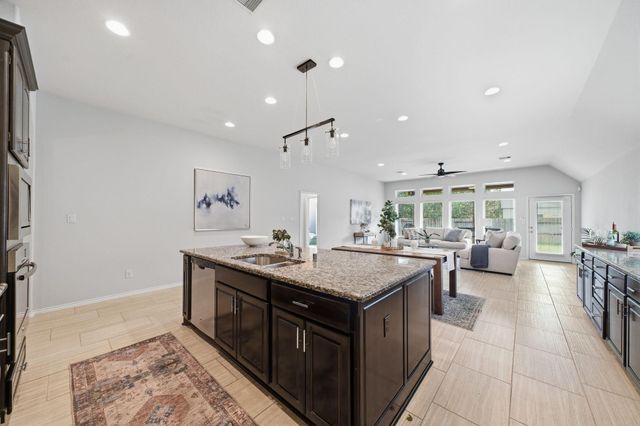 2903 Thornridge Bend Court, Pearland, TX 77584