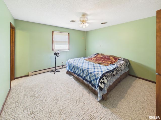 240 Trillium Lane, Springfield, IL 62707