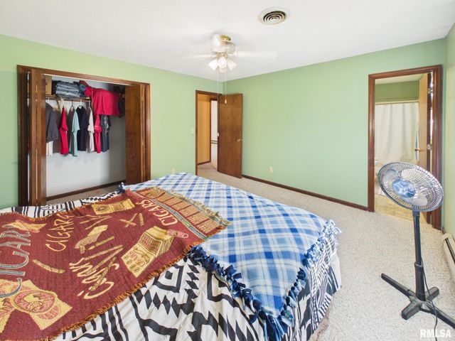 240 Trillium Lane, Springfield, IL 62707