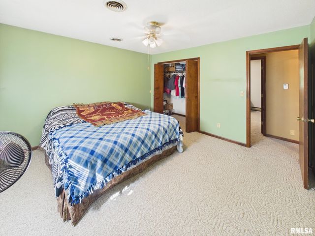 240 Trillium Lane, Springfield, IL 62707