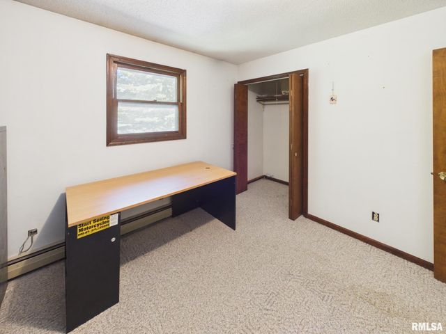 240 Trillium Lane, Springfield, IL 62707