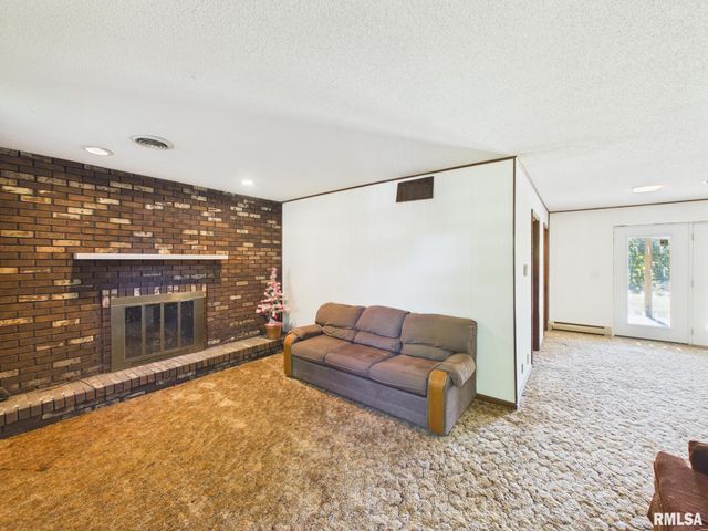 240 Trillium Lane, Springfield, IL 62707