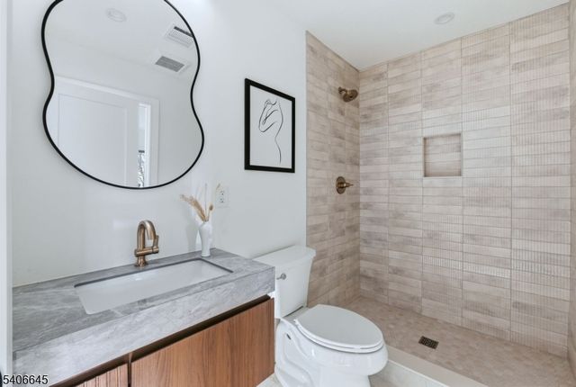 7 Willow St, Millburn Twp., NJ 07041