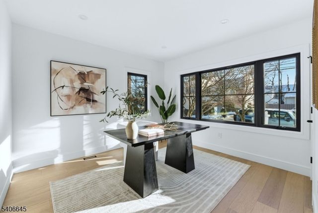 7 Willow St, Millburn Twp., NJ 07041