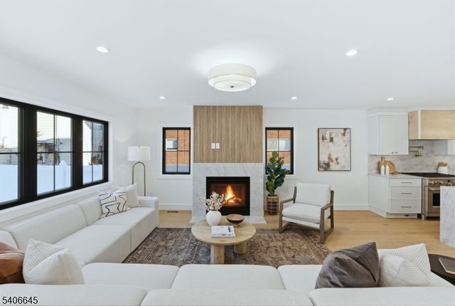 7 Willow St, Millburn Twp., NJ 07041