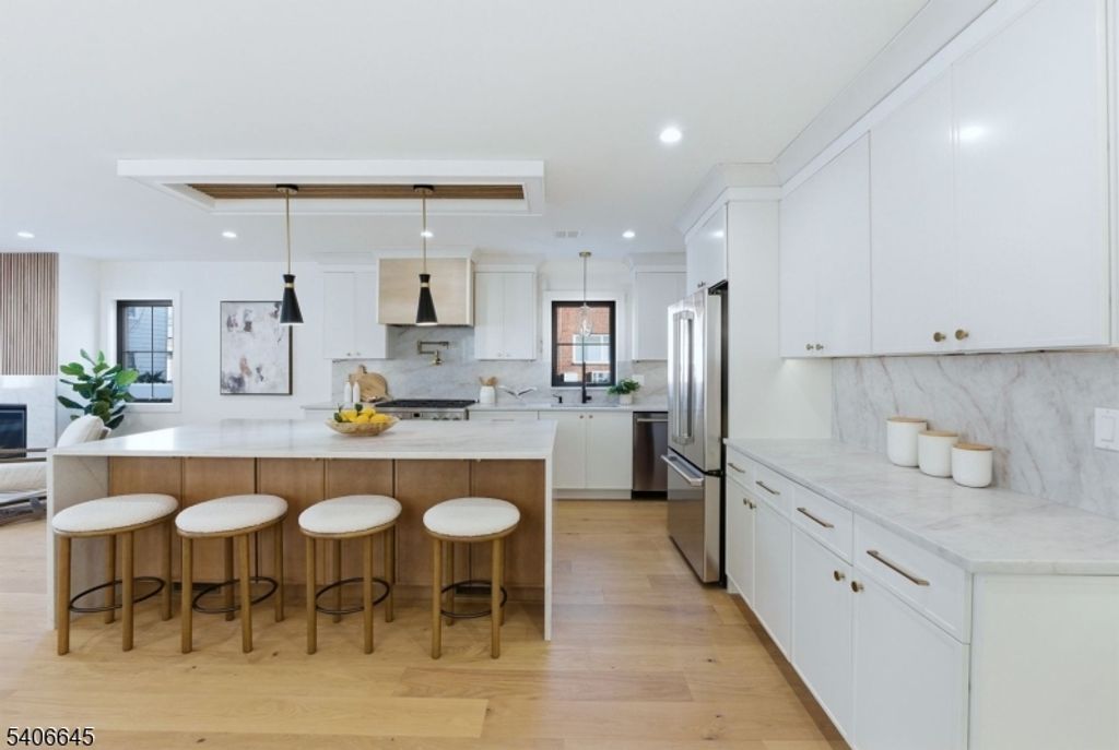 7 Willow St, Millburn Twp., NJ 07041