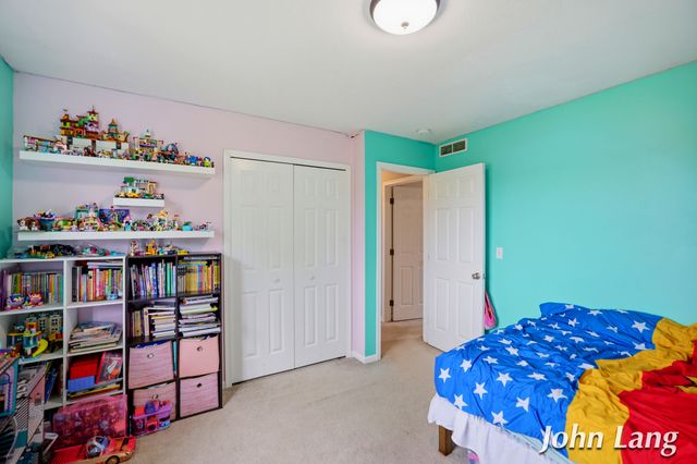 6619 Madison Avenue Se, Gaines Twp, MI 49548