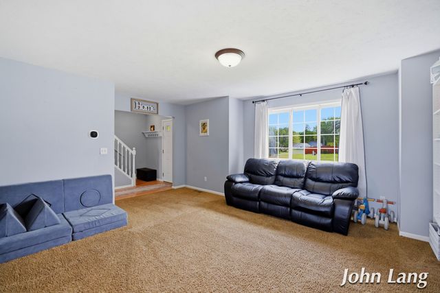 6619 Madison Avenue Se, Gaines Twp, MI 49548
