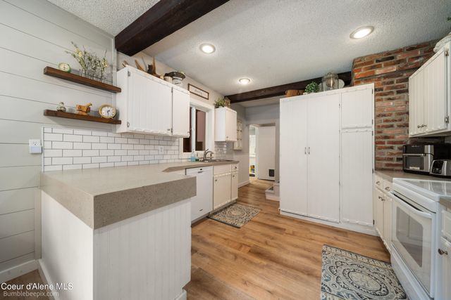 19441 N Rustic Ridge Trl, Rathdrum, ID 83858