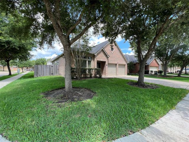 4438 Kirk Manor Court, Fresno, TX 77545