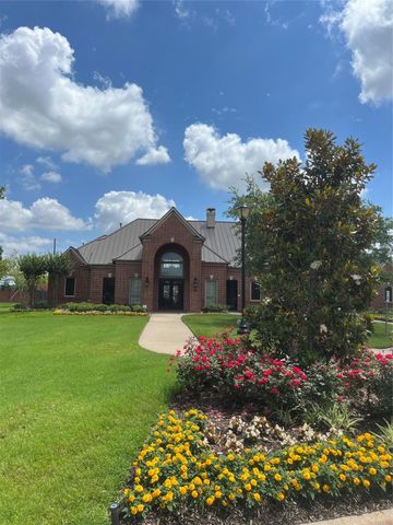 4438 Kirk Manor Court, Fresno, TX 77545