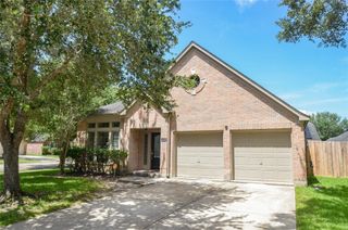 4438 Kirk Manor Court, Fresno, TX 77545