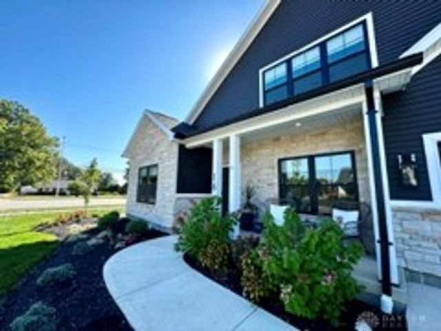16 NORTH BRANCH RUN, Tipp City, OH 45371