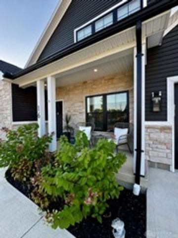 16 NORTH BRANCH RUN, Tipp City, OH 45371