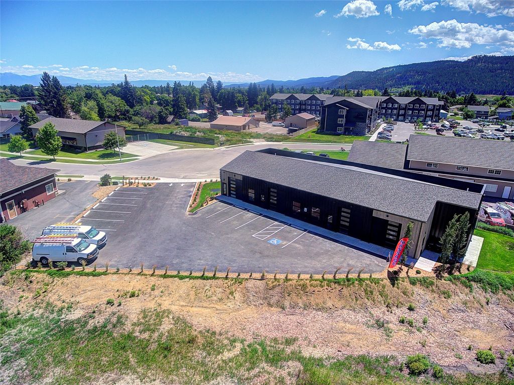 21 Meridian Court D, Kalispell, MT 59901 photo 2