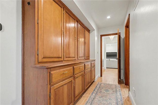 107 E Santa Fe Trail, Kansas City, MO 64145