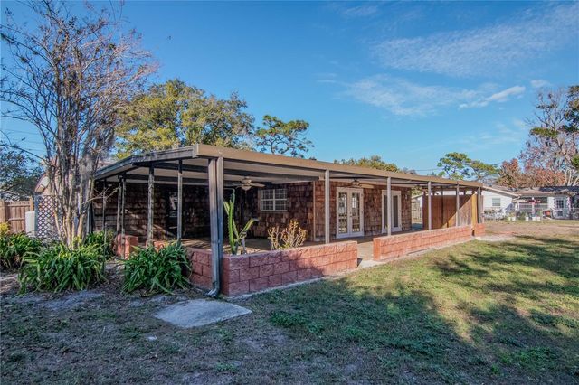 7124 CYPRESS KNOLL DRIVE, New Port Richey, FL 34653