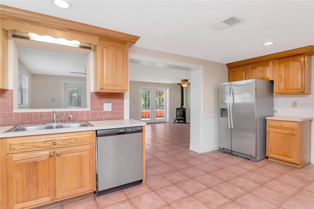 7124 CYPRESS KNOLL DRIVE, New Port Richey, FL 34653