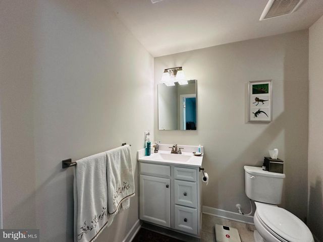 100 SENATORS WAY, Berlin, NJ 08009