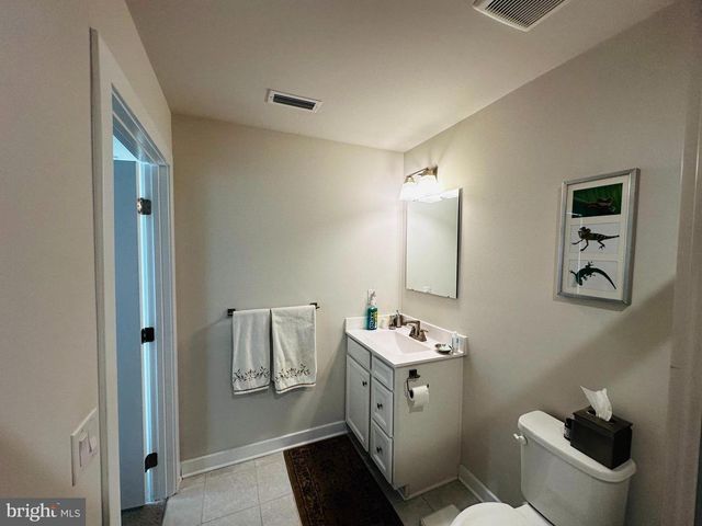 100 SENATORS WAY, Berlin, NJ 08009