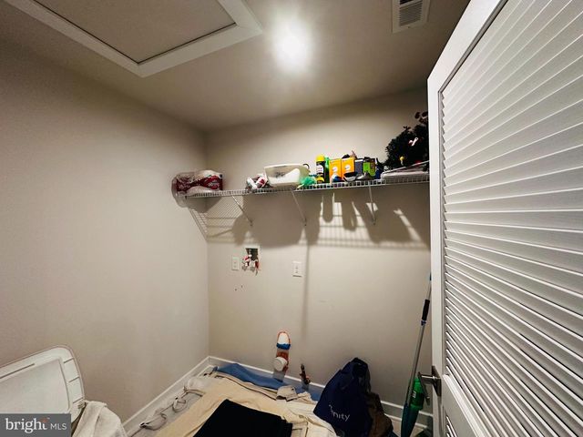 100 SENATORS WAY, Berlin, NJ 08009