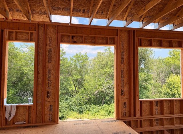 17627 Townsend Drive, Clive, IA 50325